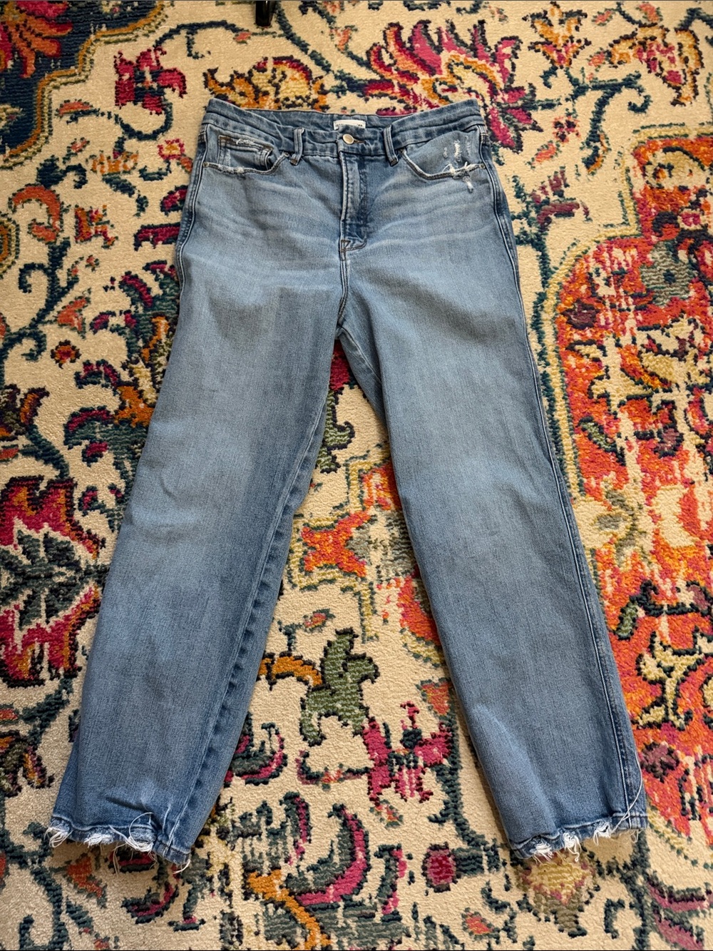 Good American Washed Light Blue Straight Leg Jeans